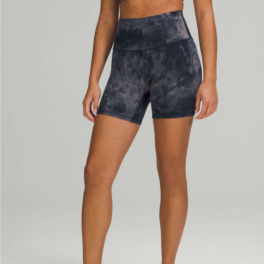 Lululemon Align 6” Short SZ 10